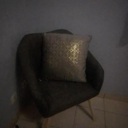 Jolie Centre En Direction De Foix A 25 Km De Toulouse *